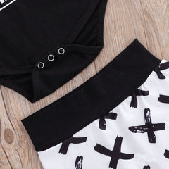 Conjunto de 2 peças "STRAIGHT OUTTA QUARENTINE" com estampa de letras para bebê menino