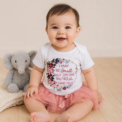 Top com estampa floral com babados para bebê e saia tutu