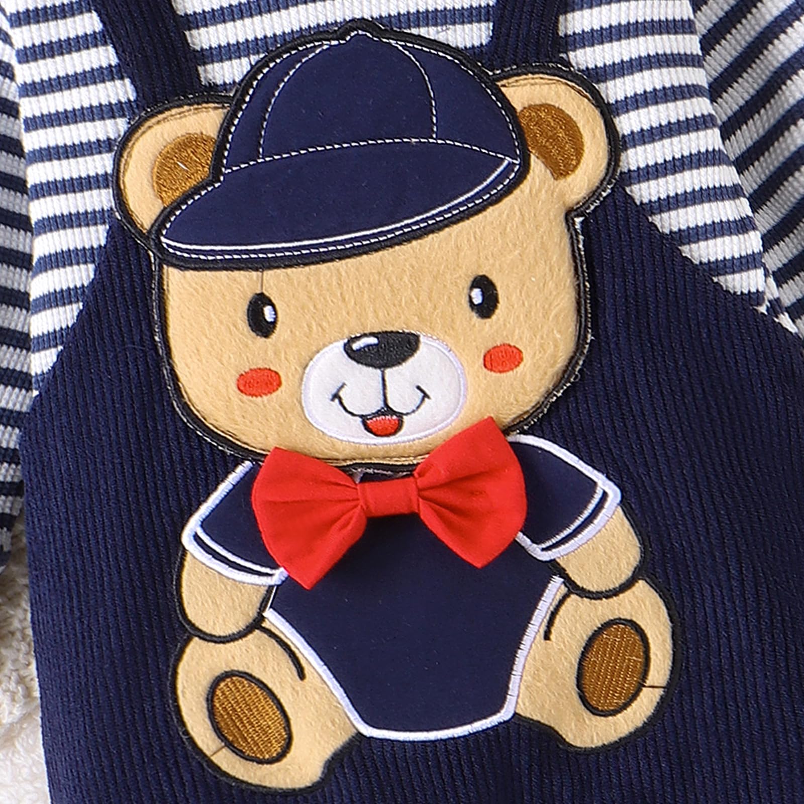 Macacão de bebê de manga comprida com estampa de urso estiloso