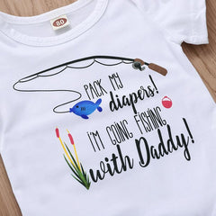 Macacão de bebê estampado com letras de desenho animado "Indo pescar com o papai"