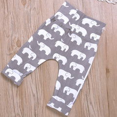 Haut, pantalon et chapeau imprimé éléphant