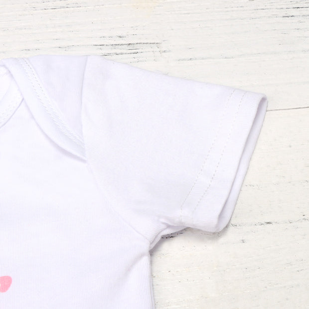 Letter Print Bodysuit & Floral Shorts & Headband