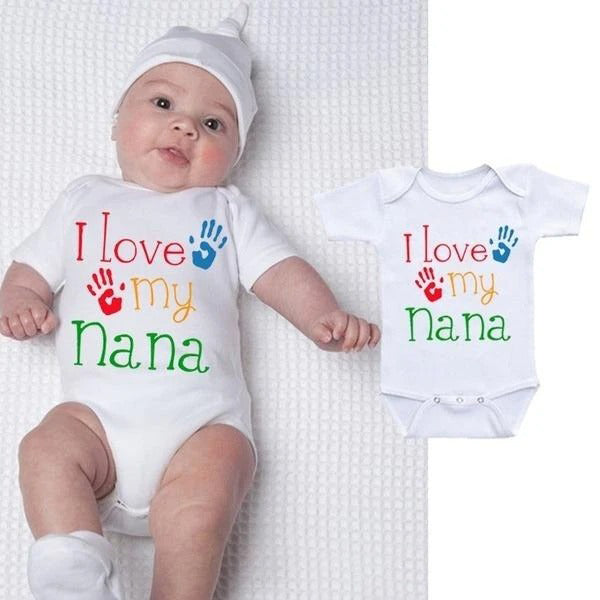 Barboteuse « I Love My Nana » pour nouveau-né, garçon et fille.