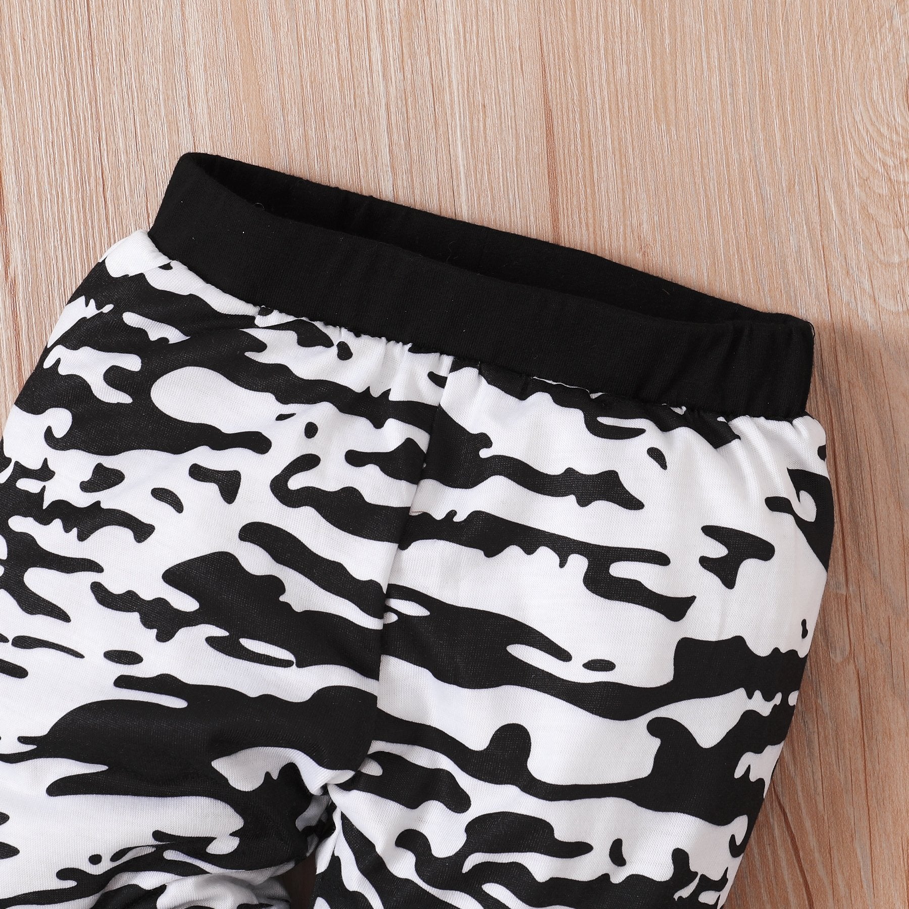 Conjunto de bebê estampado com letras camufladas para 3 peças da mamãe menino