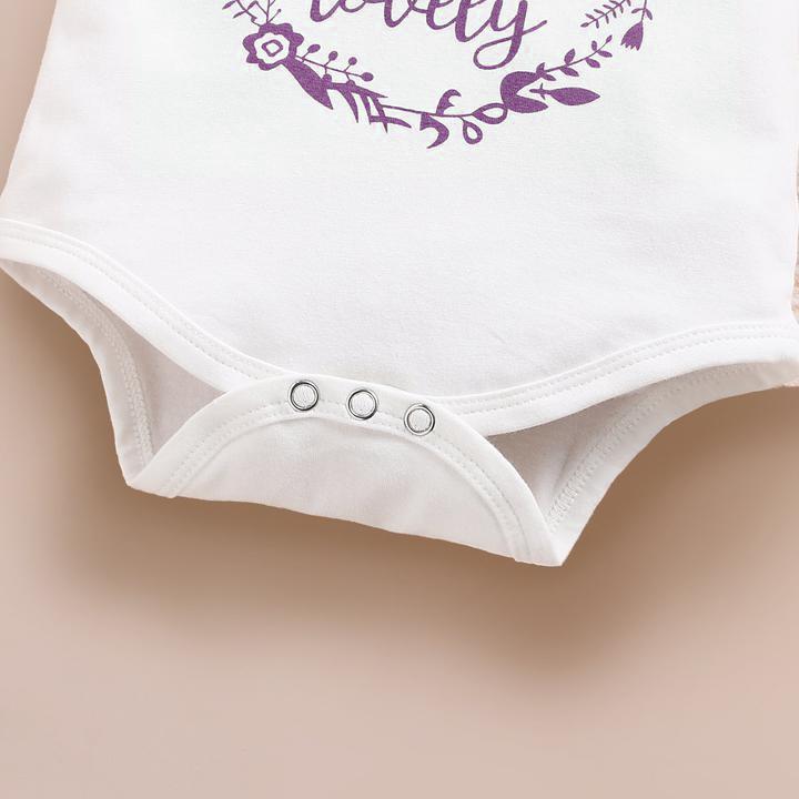 3 peças, ela não é adorável conjunto de bebê com estampa de bolinhas
