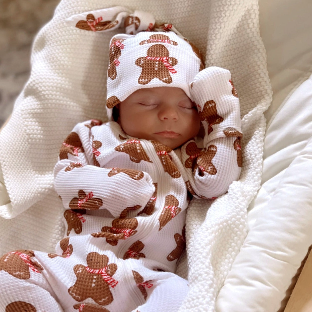 Combinaison bébé imprimée bonhomme en pain d'épice 2 pièces