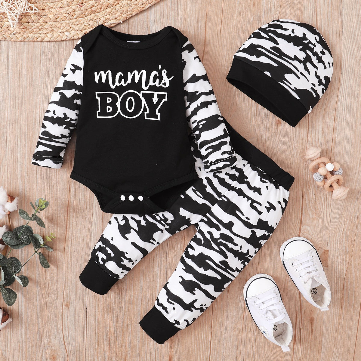 Conjunto de bebê estampado com letras camufladas para 3 peças da mamãe menino