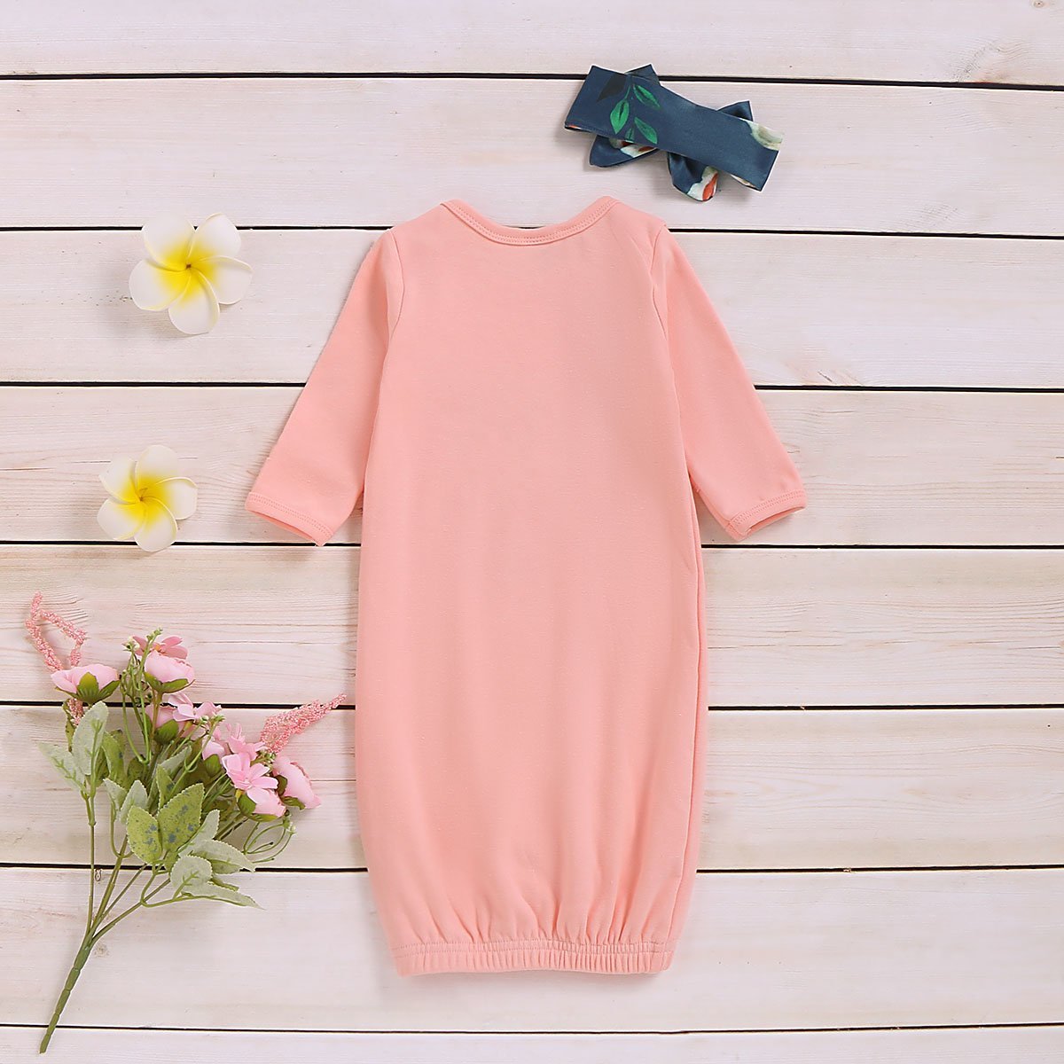 Pijama e tiara com estampa floral para bebê recém-nascido amor à primeira vista