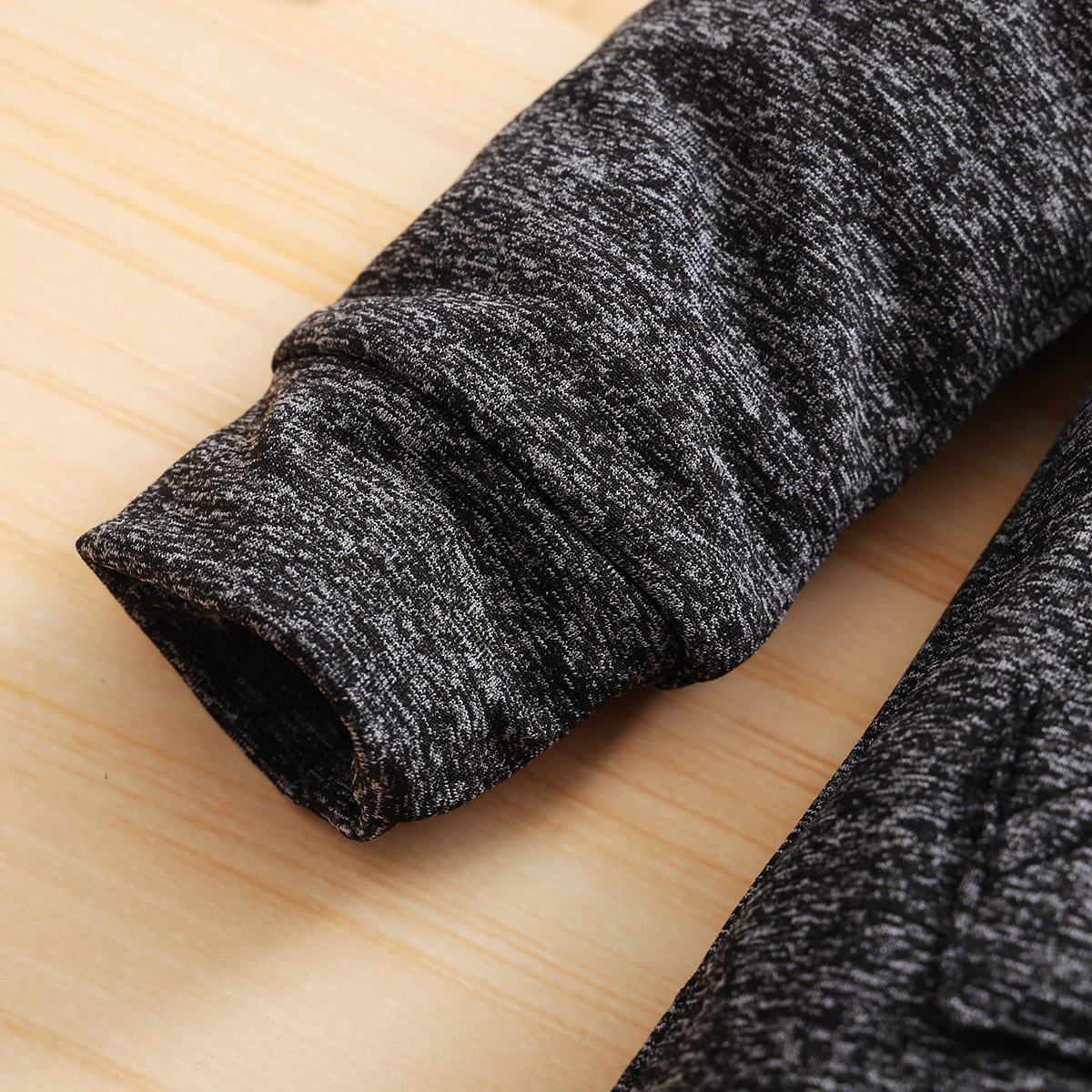 Automne et hiver belle combinaison à capuche pour bébé à manches longues imprimée gris foncé