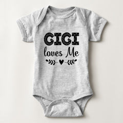 Macacão de bebê com estampa de letras Gigi Loves Me