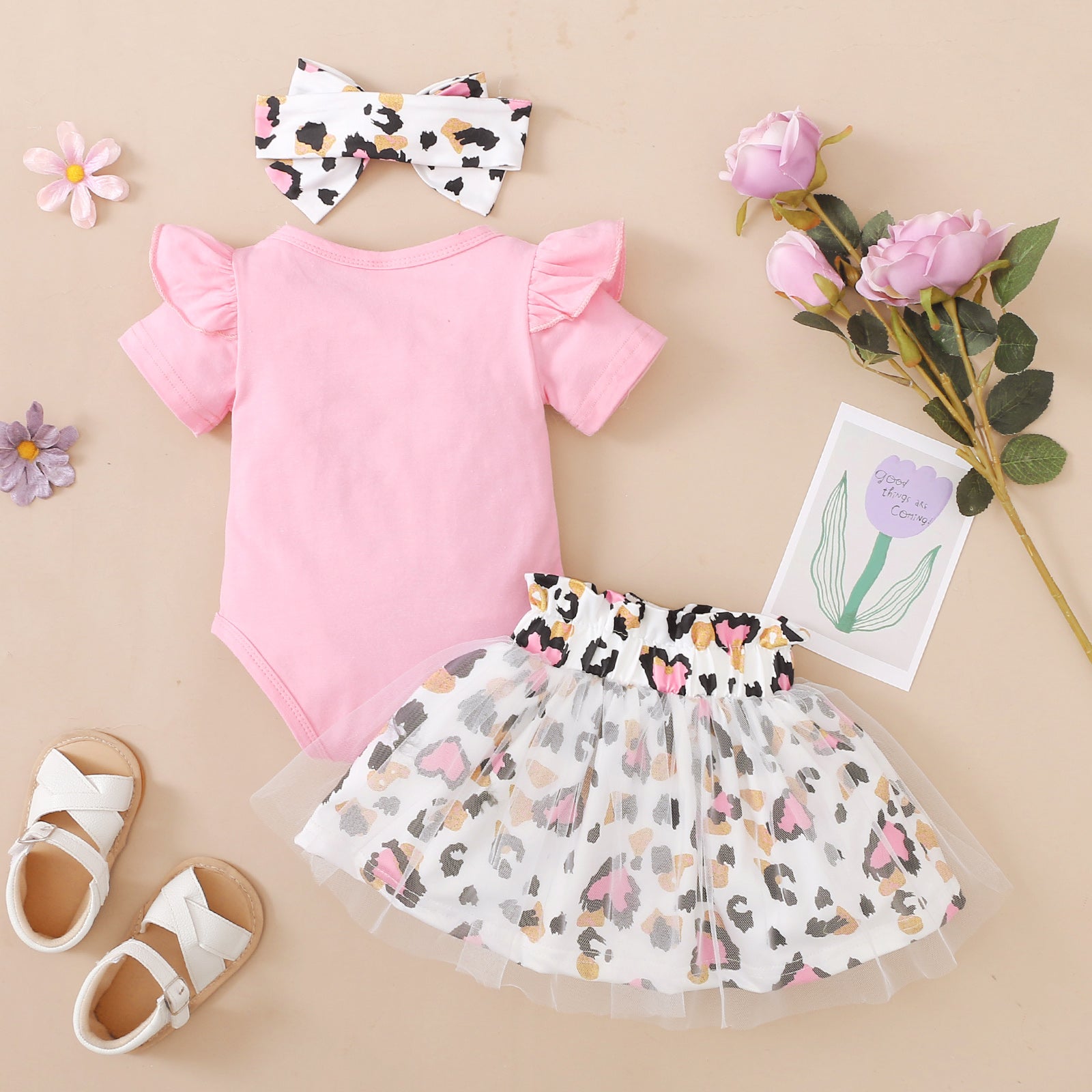 Ensemble bébé 3 pièces joli léopard à manches courtes