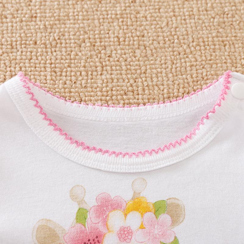 Macacão de bebê estampado de girafa doce e zebra