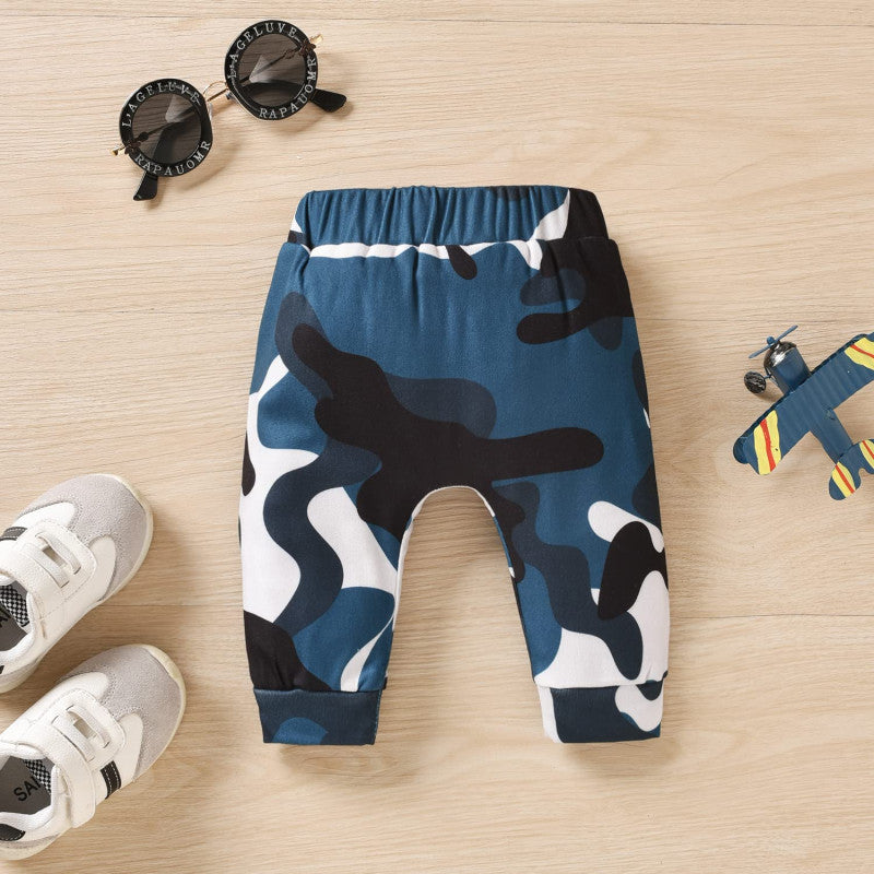 Conjunto de bebê estampado com letras camufladas do homenzinho da mamãe 3 peças