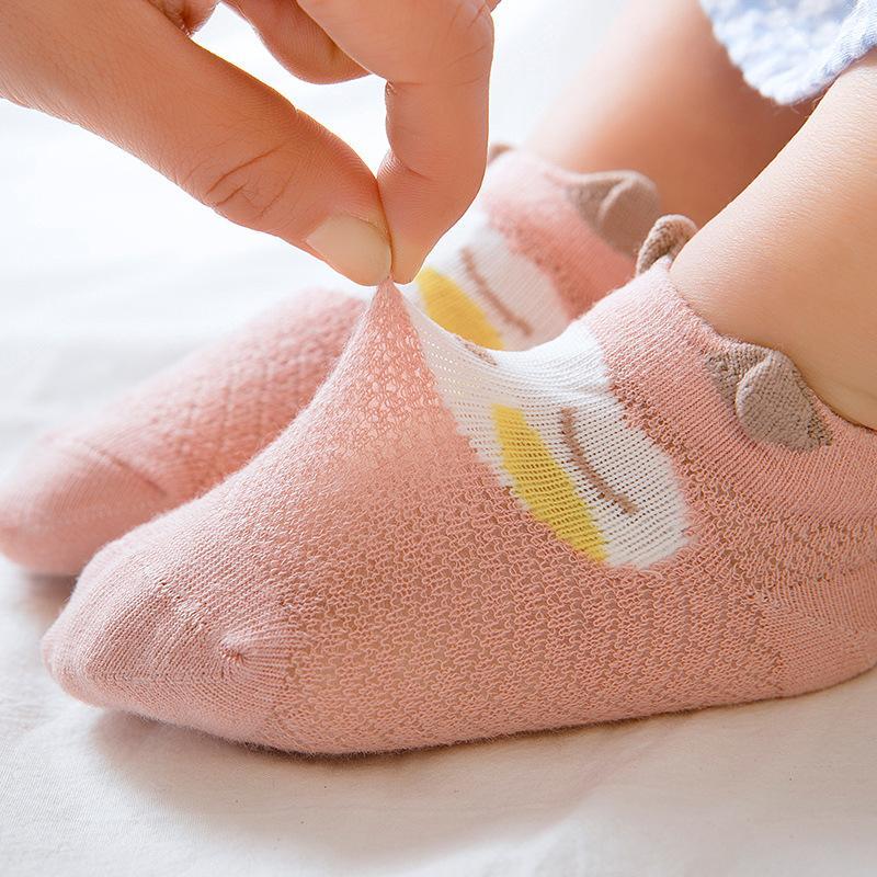 Chaussettes mignonnes de conception de dessin animé pour bébé/enfant en bas âge
