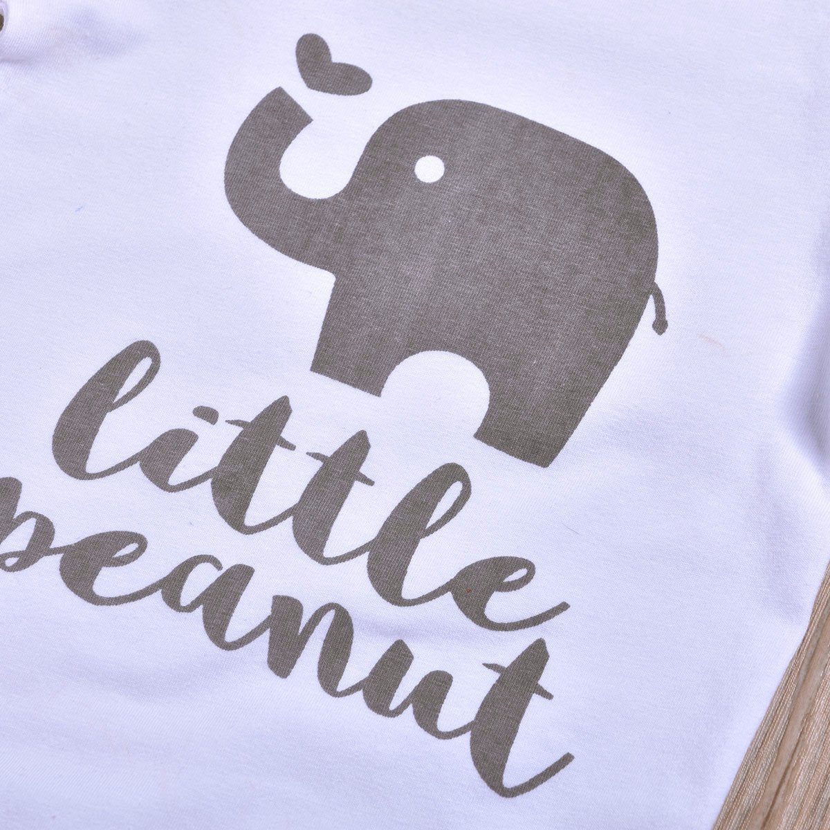 Haut, pantalon et chapeau imprimé éléphant