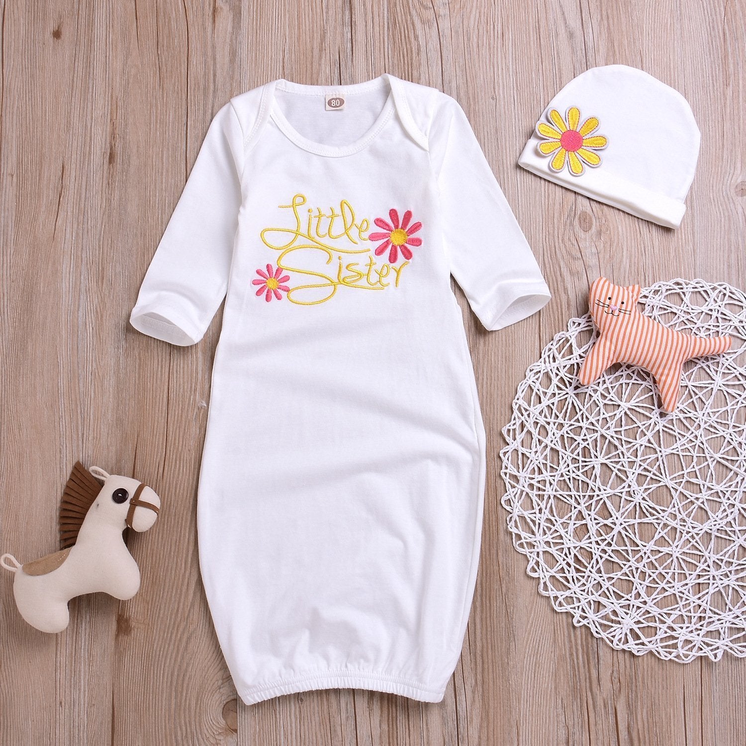 Pijama e chapéu com estampa floral para bebê recém-nascido irmãzinha