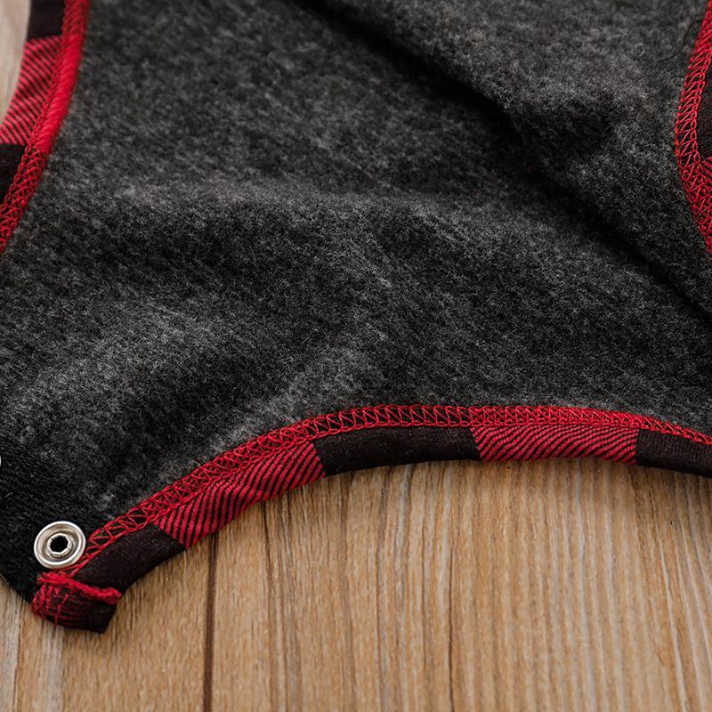 Conjunto de moletom com estampa xadrez para bebê