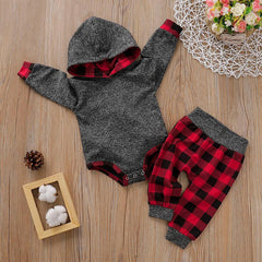 Conjunto de moletom com estampa xadrez para bebê
